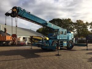 Tadano-Faun TR300 EX 4x4x4 All-terrain crane