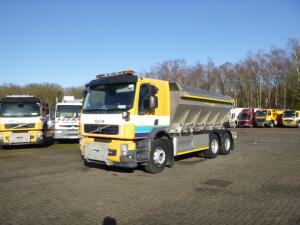 Volvo FE 340 6x4 RHD salt spreader / gritter